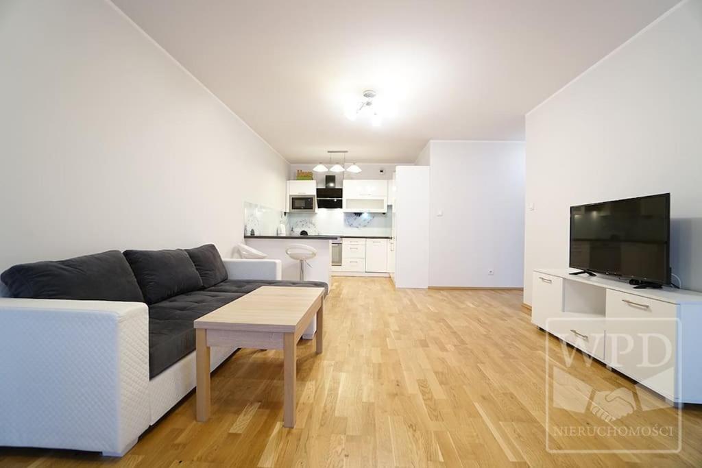 Modern Apartment-City Center-New Building-Garage วรอตซวาฟ ภายนอก รูปภาพ
